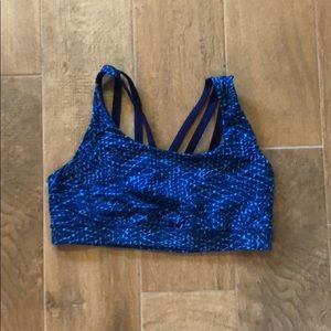 Lululemon sports bra